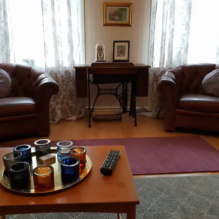 Katariinan Kamari * 라헤