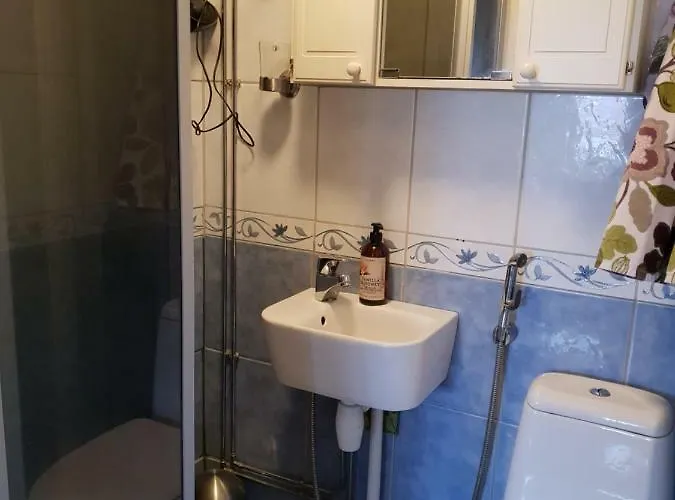 Katariinan Kamari 펜션 라헤